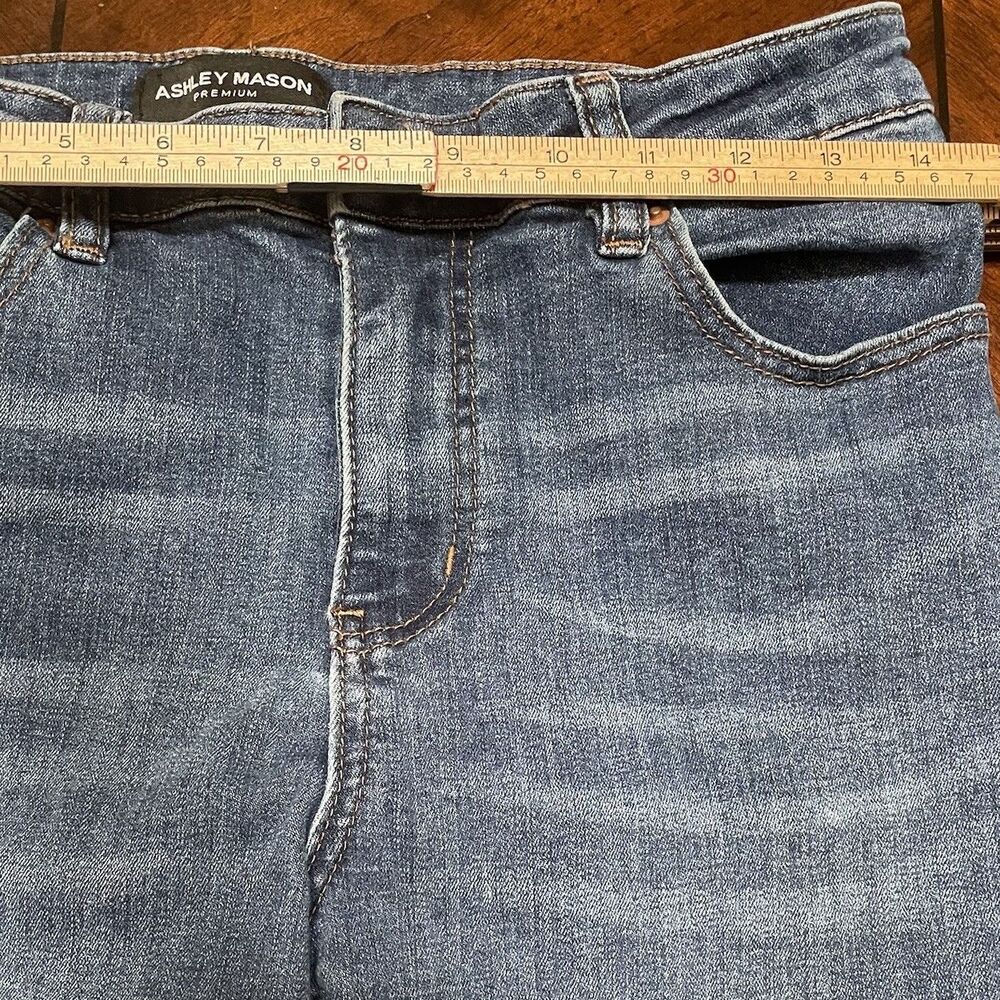 Ashley Mason Ellie Flared Jeans Size 30 8 Mid Rise Soft Blue Denim Boho Retro - Picture 6 of 9